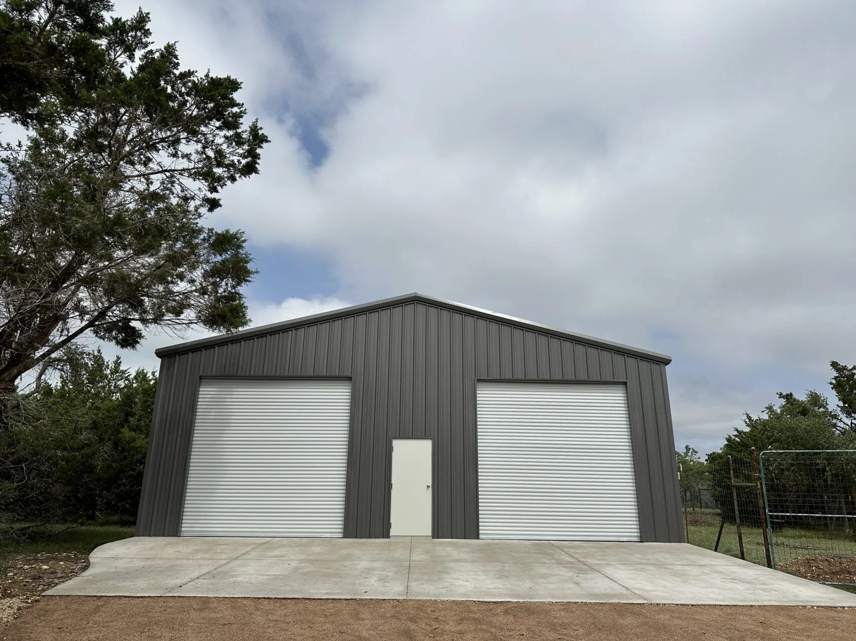 40x60 Weld Up Metal Building in Dripping Springs Texas (4) 40x60-Weld-Up-Metal-Building-in-Dripping-Springs-Texas