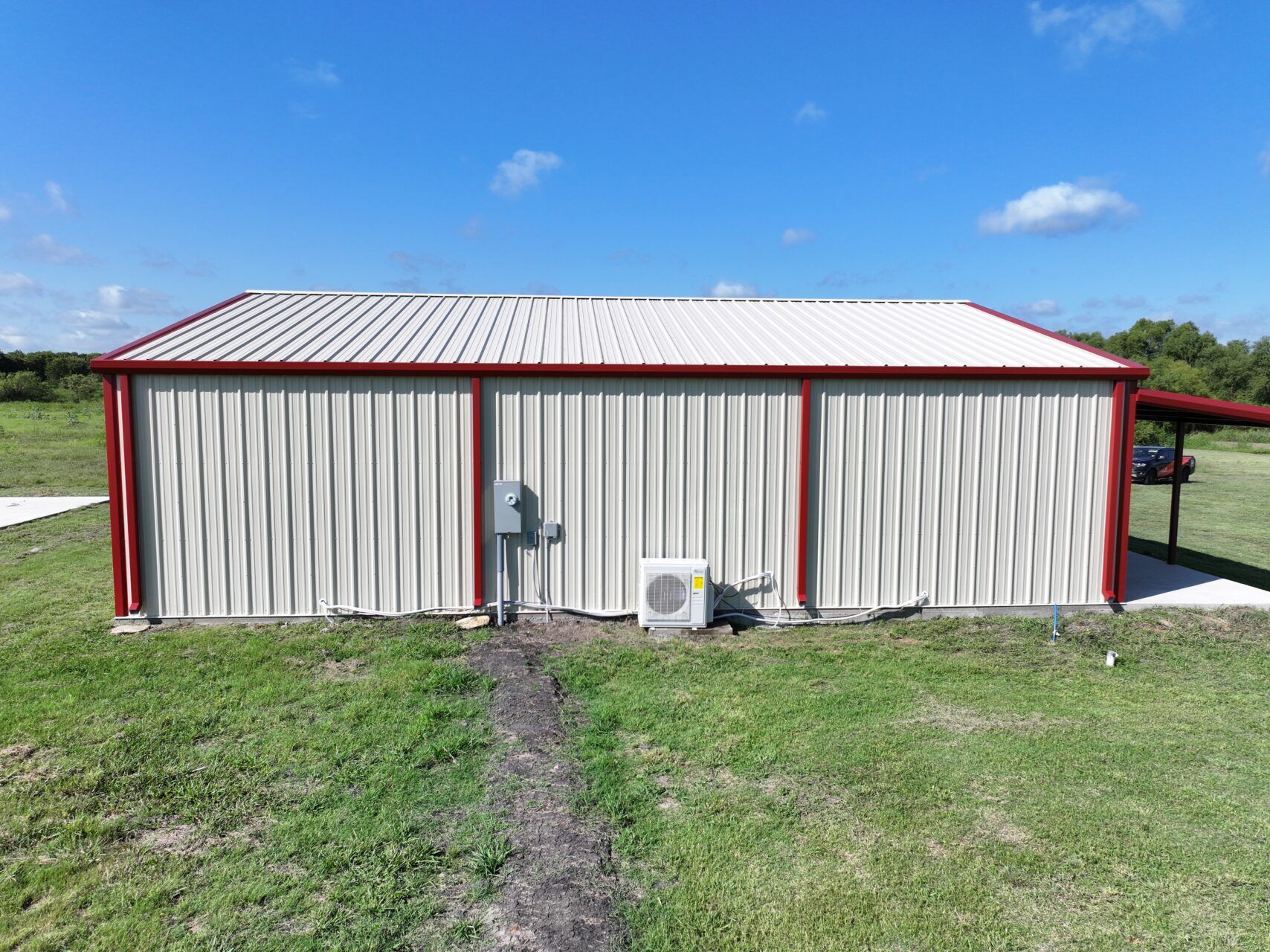 40x50 Red Iron Steel Building with Wraparound Porch in Kaufman, TX. 40x50 Red Iron Steel Building with Wraparound Porch in Kaufman, TX.