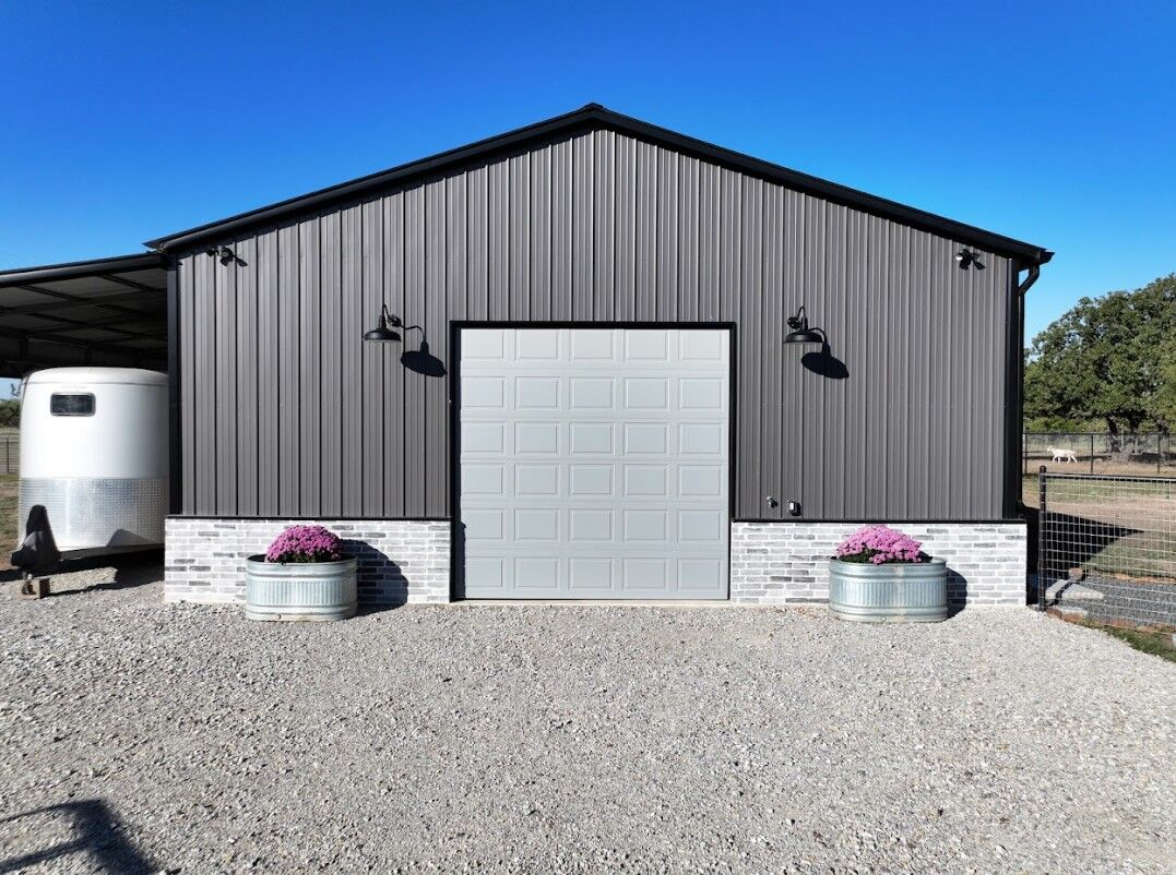 30x50 Custom Steel Horse Barn in Gordon, TX. 30x50 Custom Steel Horse Barn in Gordon, TX.