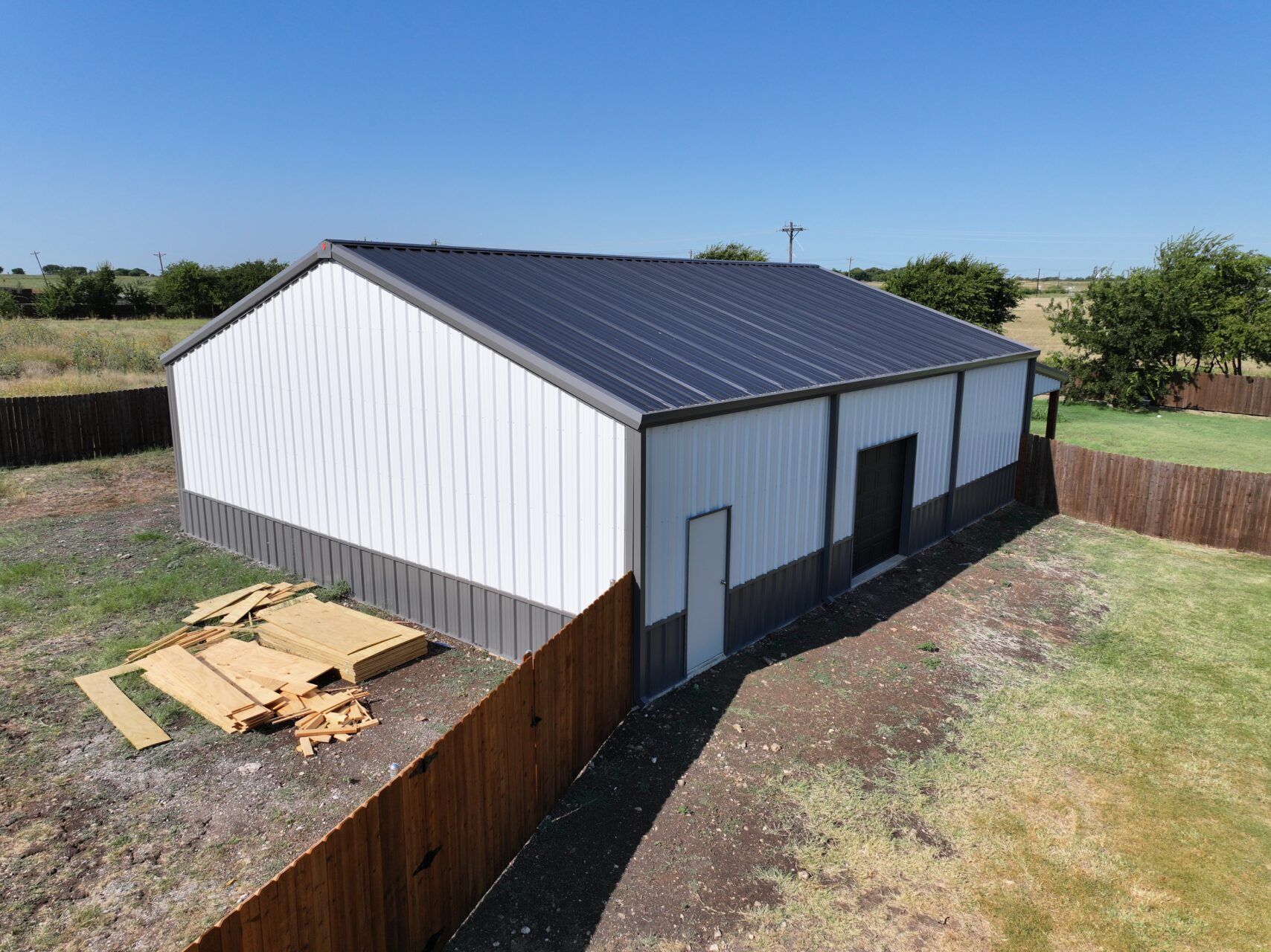 40x50 Weld Up Custom Metal Building in Justin, TX. 40x50 Weld Up Custom Metal Building in Justin, TX.