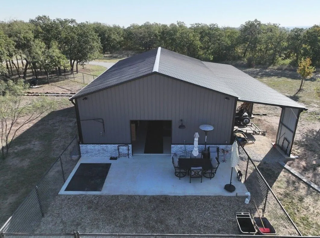 30x50 Custom Steel Horse Barn in Gordon, TX. 30x50 Custom Steel Horse Barn in Gordon, TX.