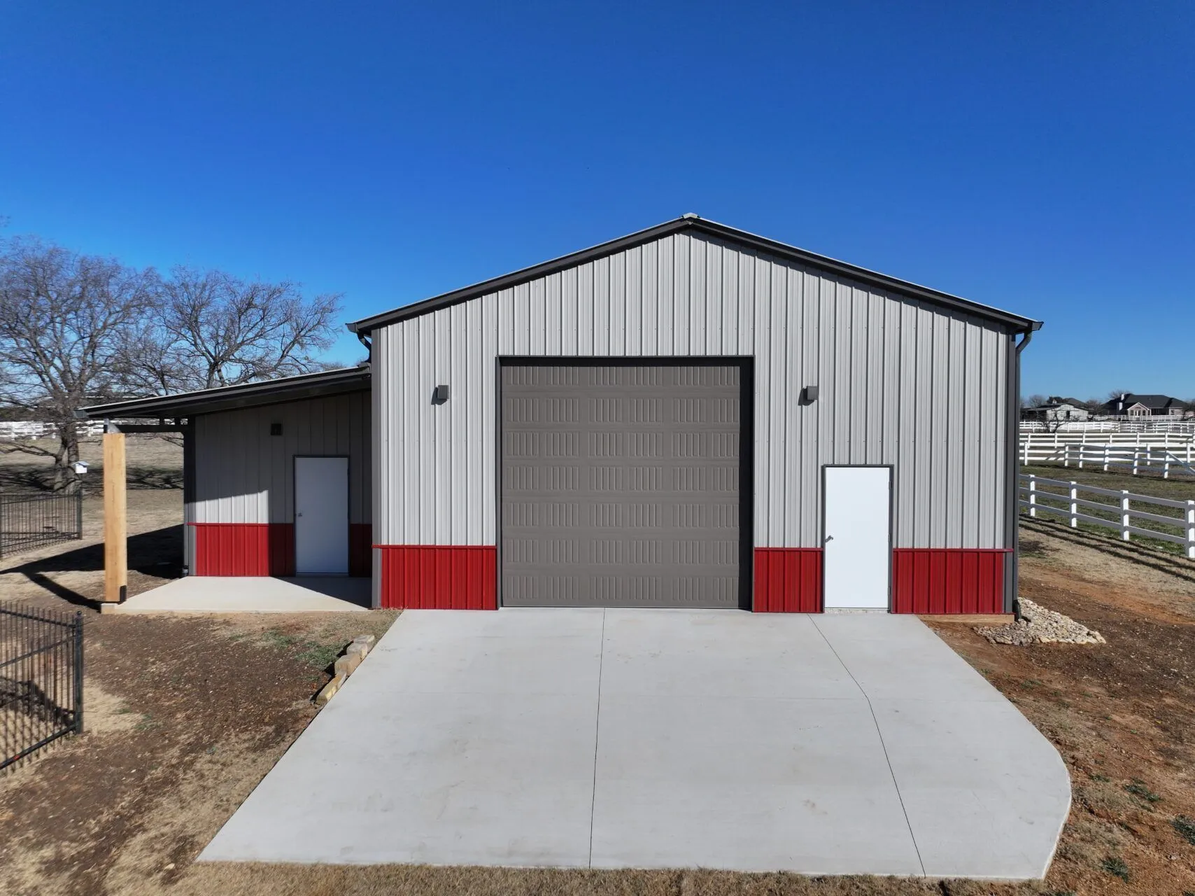30x45 Garage Workshop with Porch in Fort Worth, TX. 30x45 Garage Workshop with Porch in Fort Worth, TX.