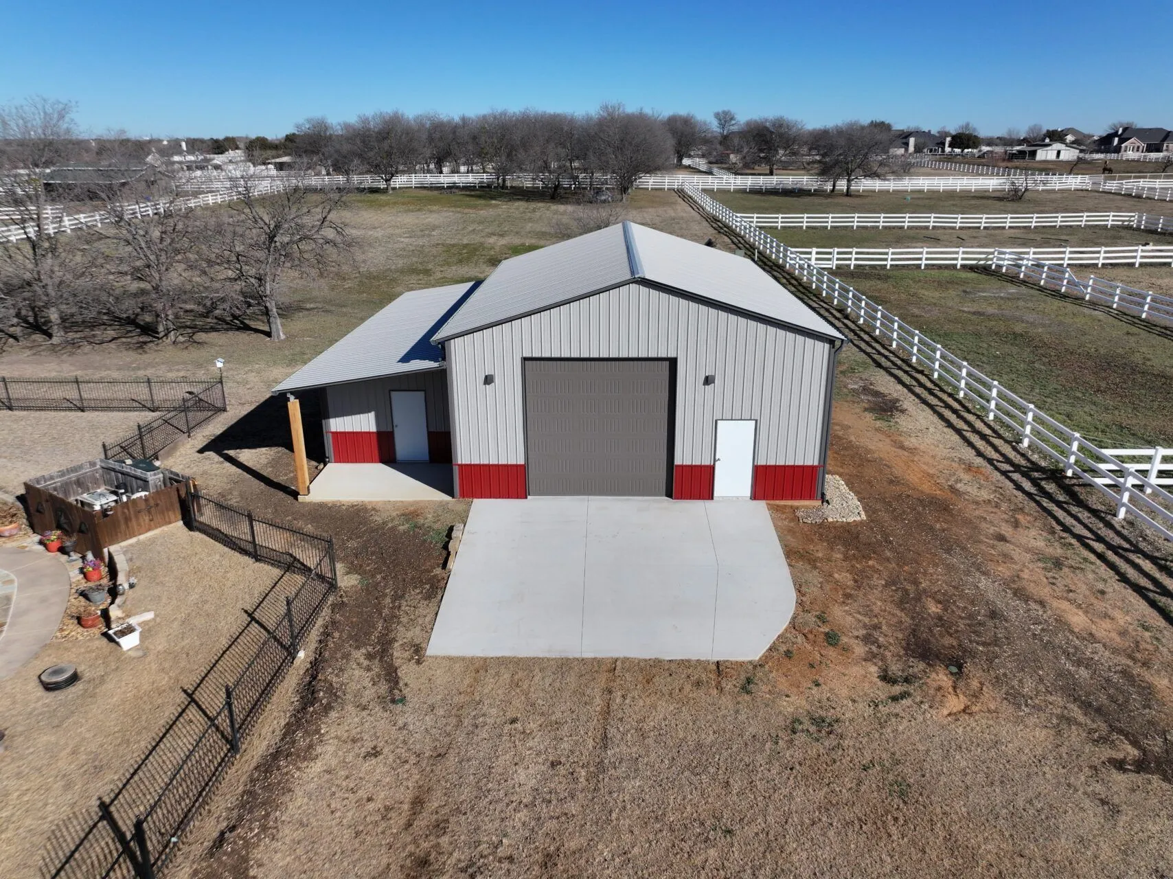 30x45 Garage Workshop with Porch in Fort Worth, TX. 30x45 Garage Workshop with Porch in Fort Worth, TX.