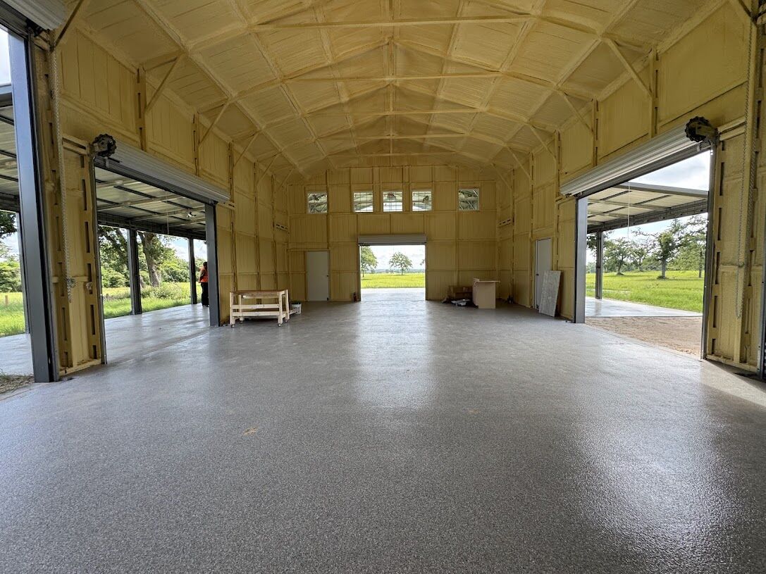 30x75 Tubular Metal Building with Dual Lean-tos in Marquez, TX. 30x75 Tubular Metal Building with Dual Lean-tos in Marquez, TX.
