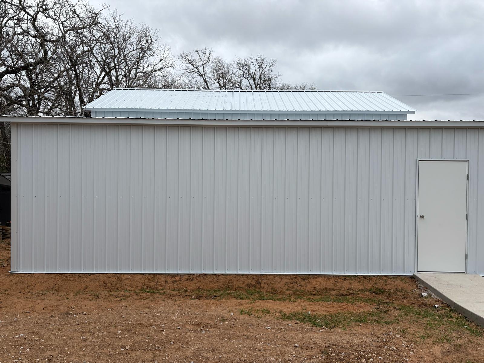 40x30 All White Detached Metal Garage in Lexington, TX. 40x30 All White Detached Metal Garage in Lexington, TX.