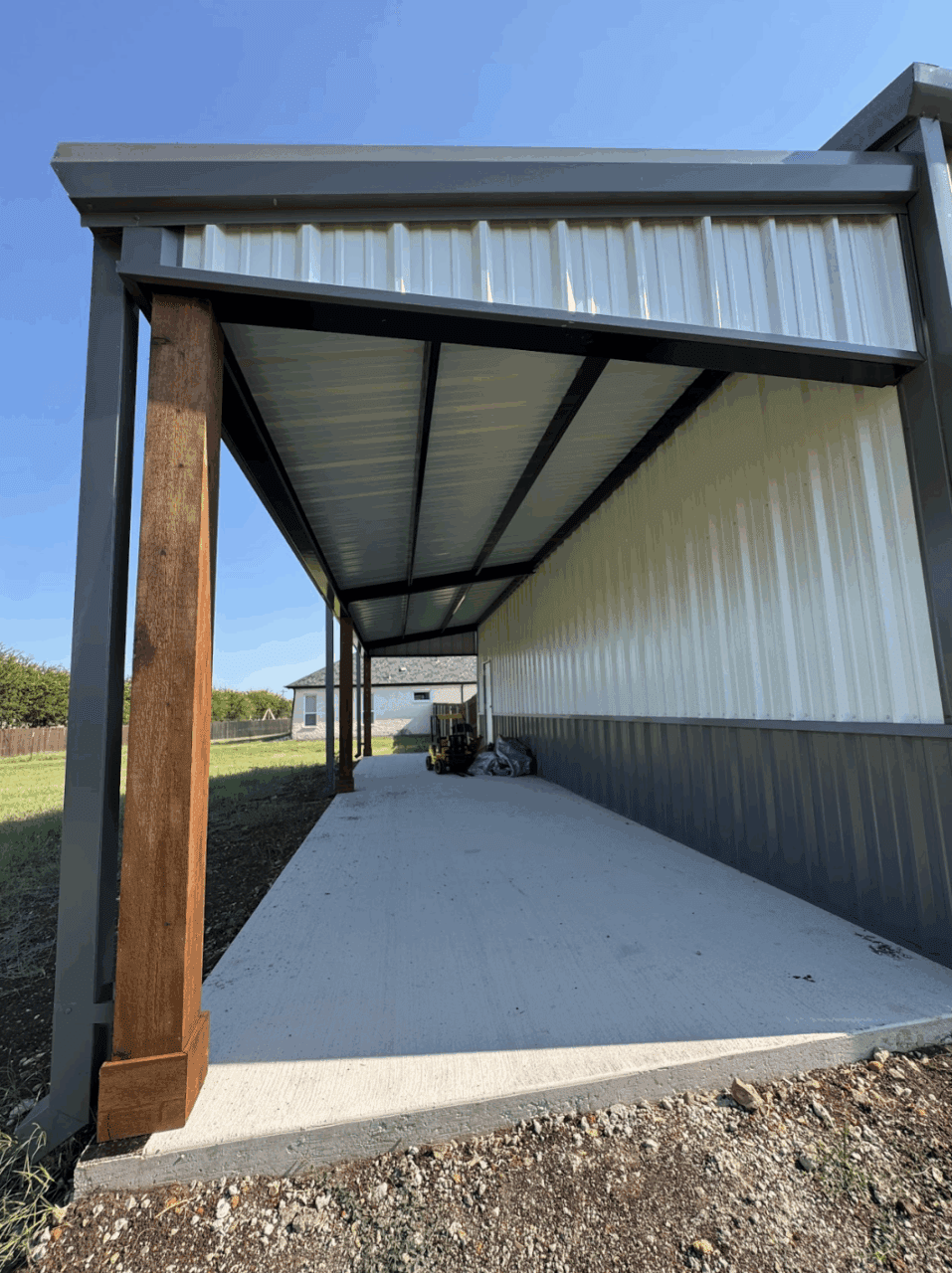 40x50 Weld Up Custom Metal Building in Justin, TX. 40x50 Weld Up Custom Metal Building in Justin, TX.