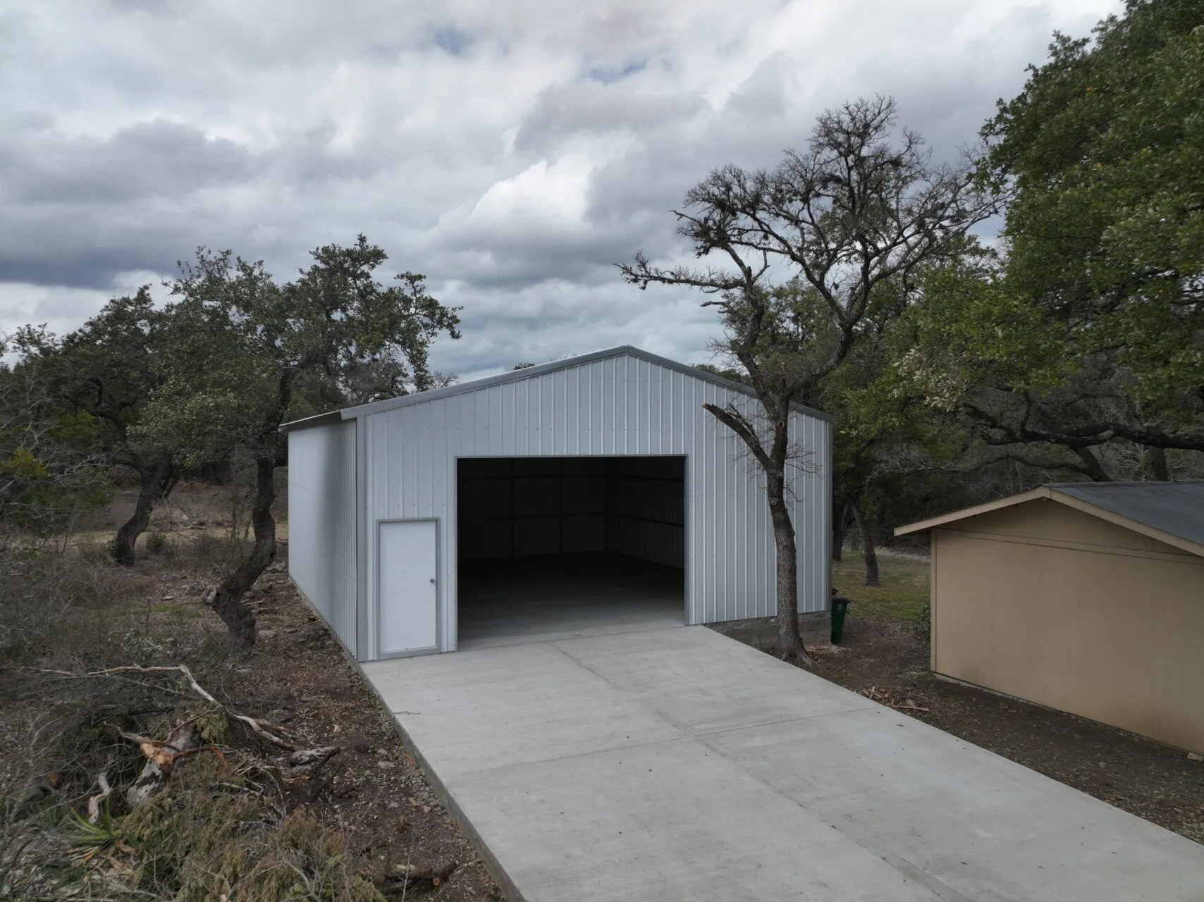 30x30 Metal Garage in Texas (3) 30x30 Metal Garage in Texas (3)