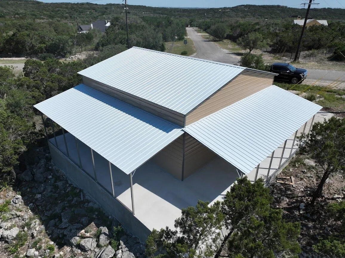 Metal Building with Lean Tos (5)
