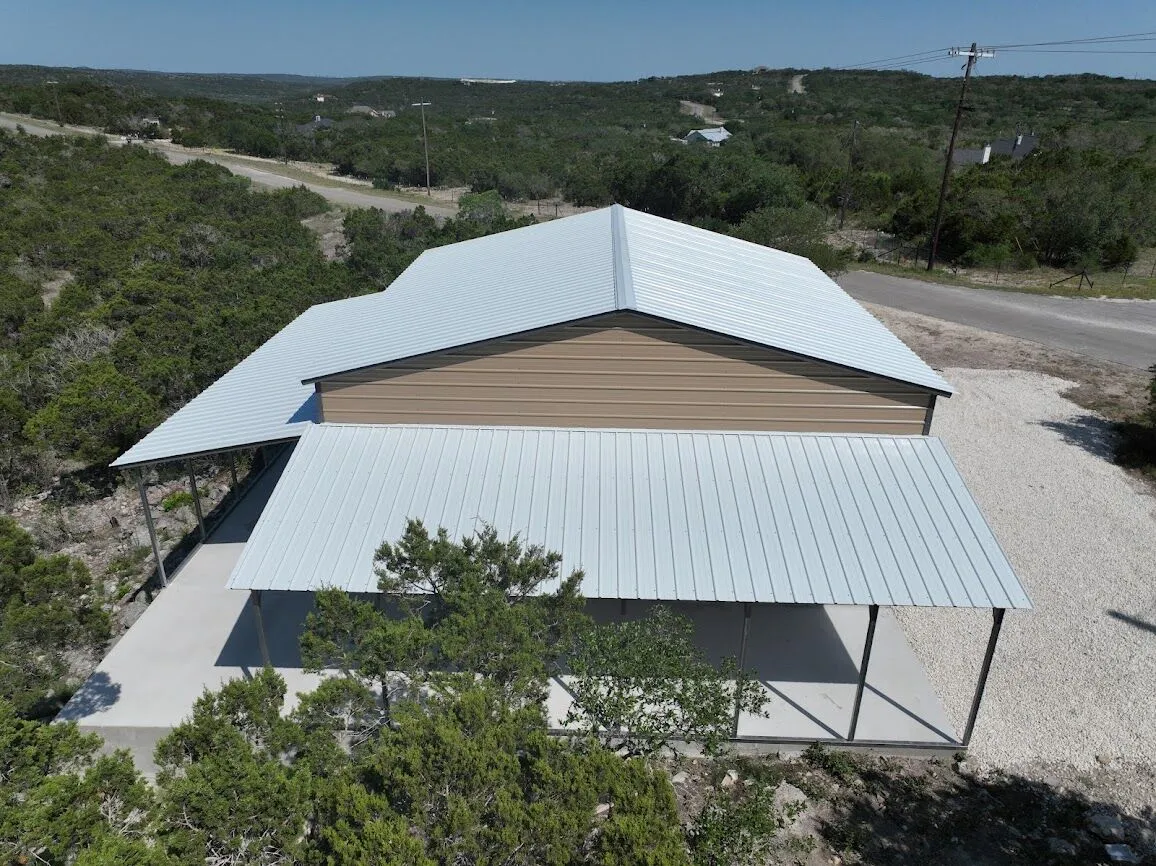 Metal Building with Lean Tos (6)