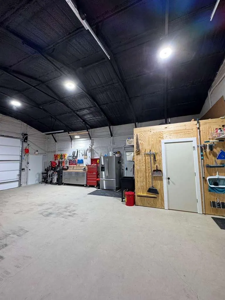 24x34 Poolside Metal Shop Storage in Flint, TX. 24x34 Poolside Metal Shop Storage in Flint, TX.