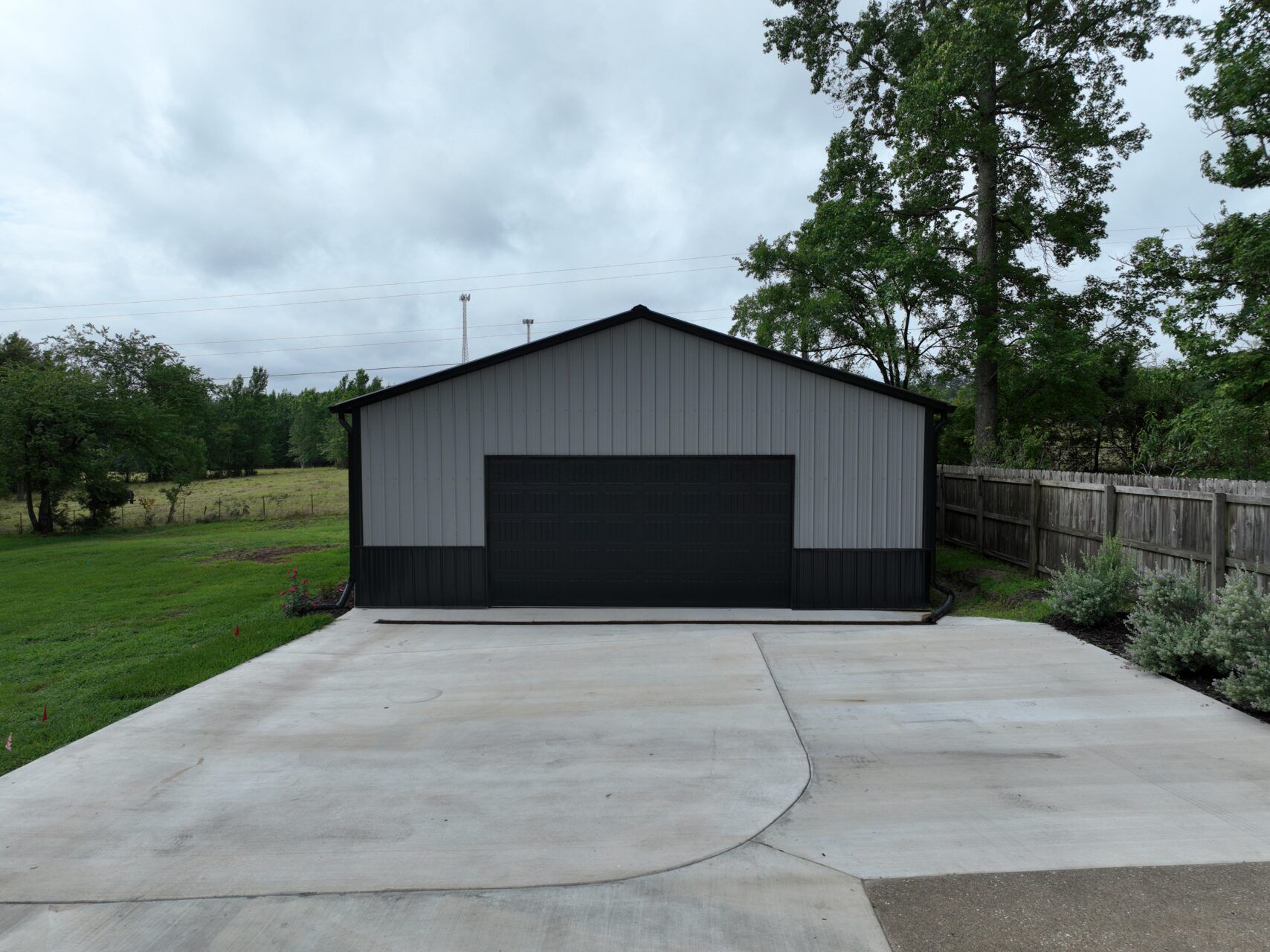 30x40 Black and Grey Steel Garage in Nacogdoches, TX 30x40 Black and Grey Steel Garage in Nacogdoches, TX