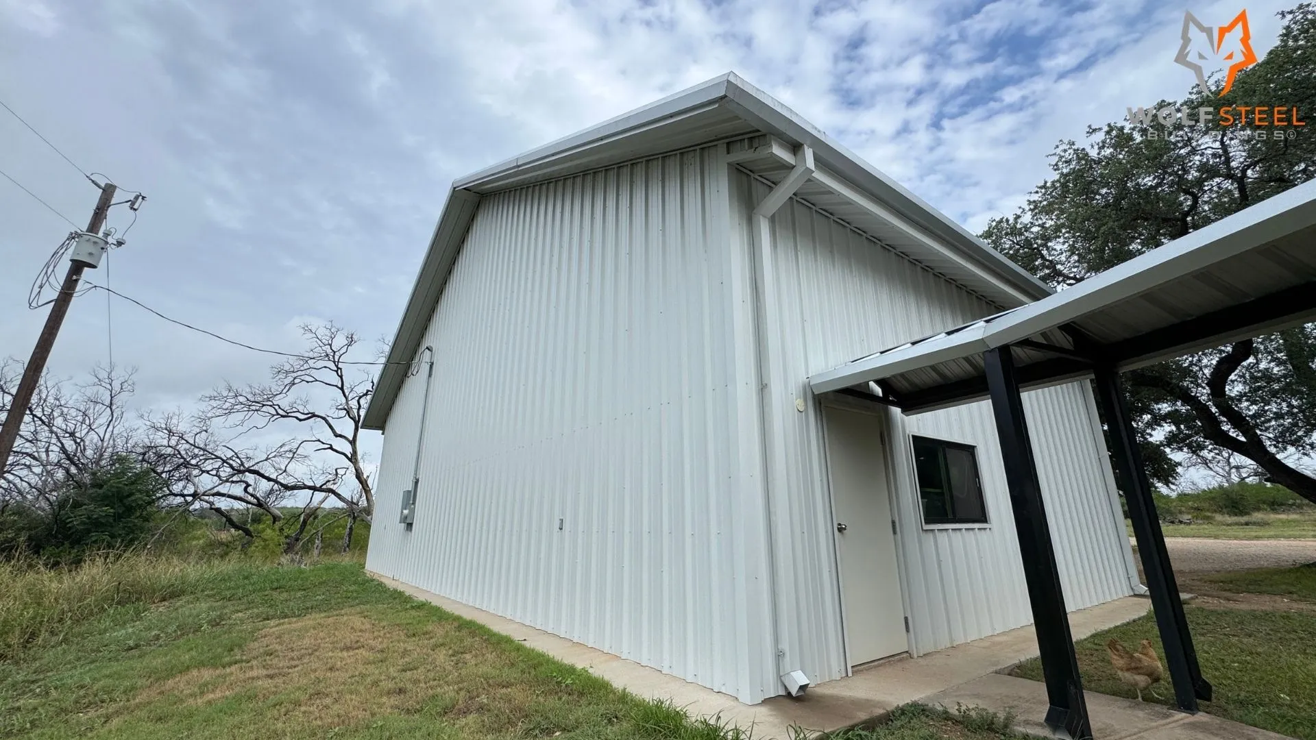 50x30 Red Iron Building in Glen Rose, TX. 50x30 Red Iron Building in Glen Rose, TX.