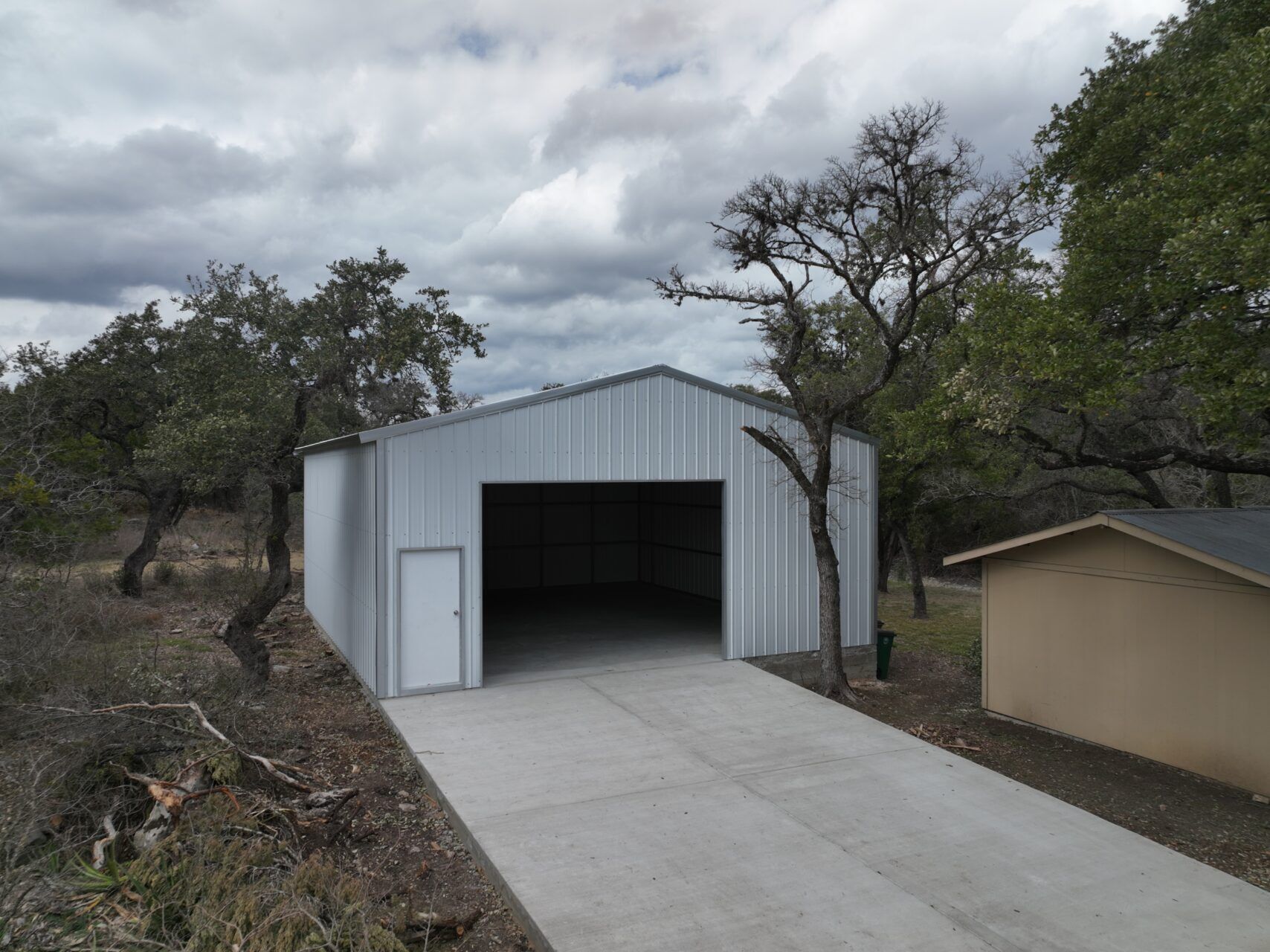 30x30 Metal Garage in Texas (3) 30x30 Metal Garage in Texas (3)