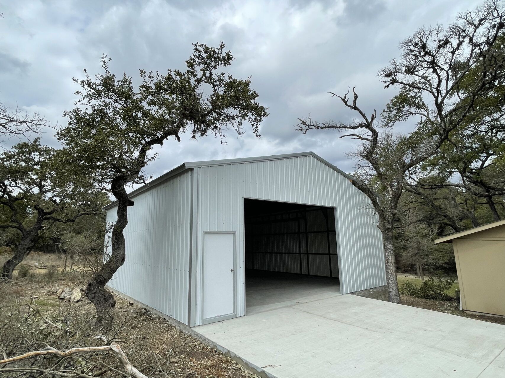 30x30 Metal Garage in Texas (7) 30x30 Metal Garage in Texas (3)
