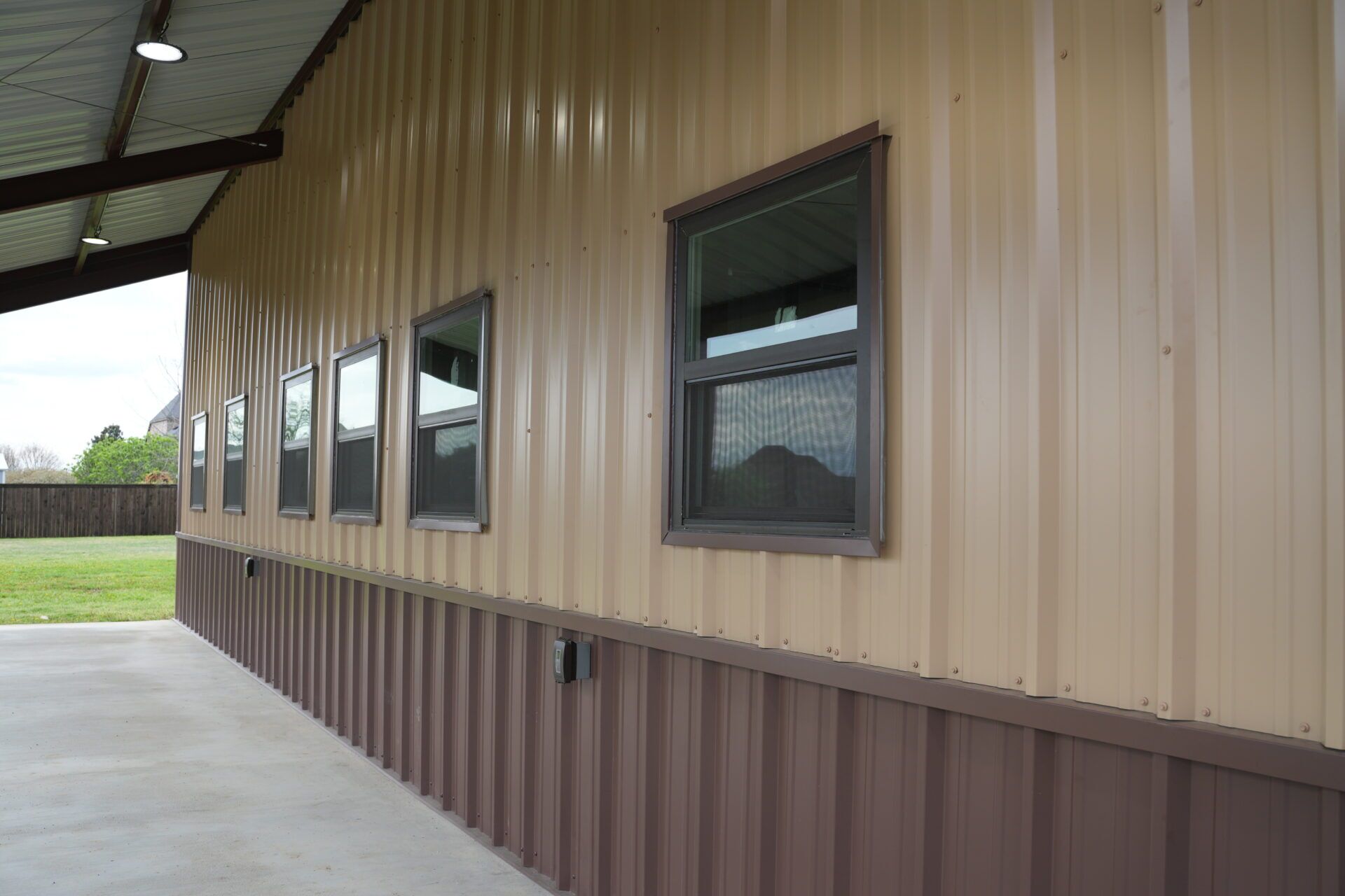 40x50 Detached Workshop Garage with Porch in Midlothian, TX. 40x50 Detached Workshop Garage with Porch in Midlothian, TX.