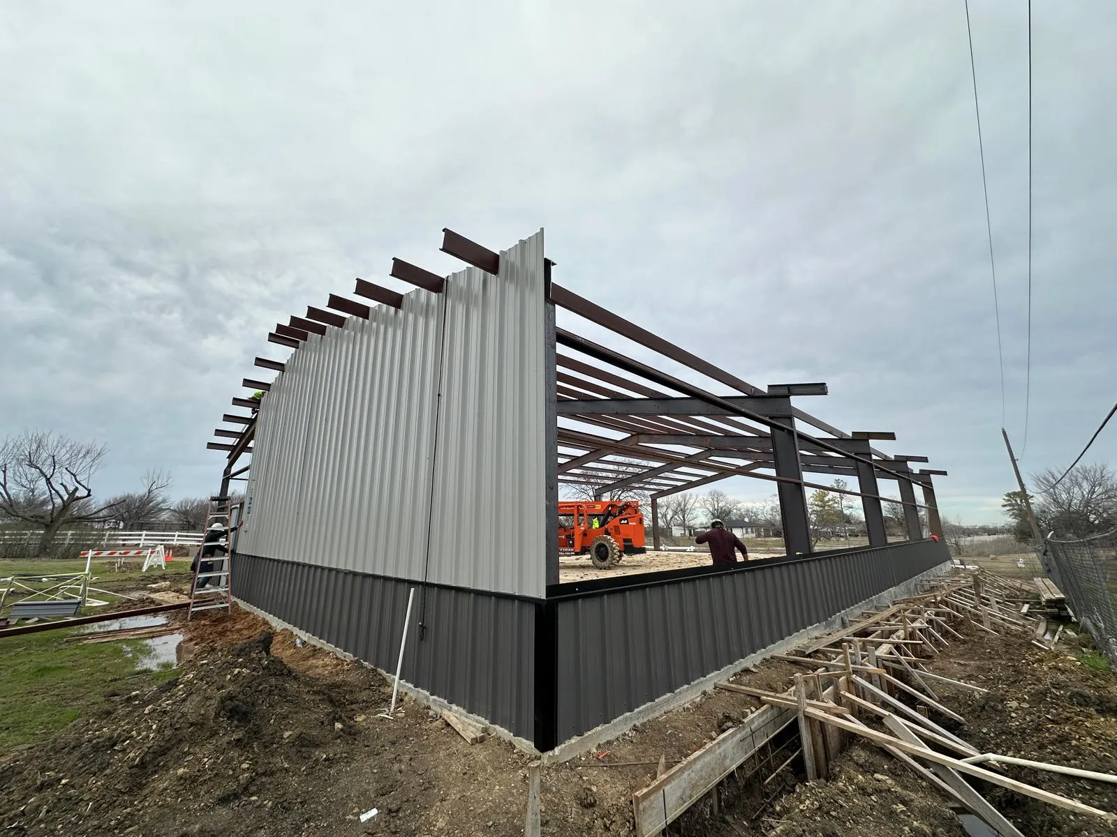 50×80 Weld Up Red Iron Steel Building 50×80 Weld Up Red Iron Steel Building