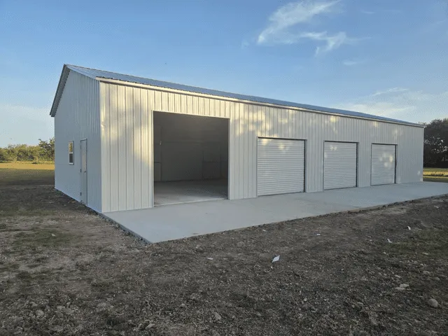 30x70 Texas White Metal Garage in Kaufman, TX. 30x70 Texas White Metal Garage in Kaufman, TX.