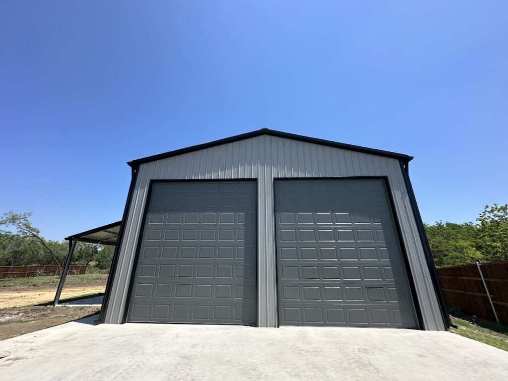 30x50 Tubular Metal Building in Midlothian, Texas.