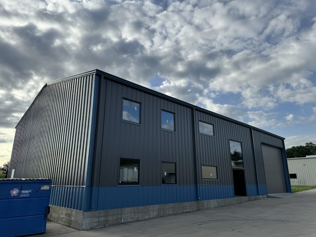 50×80 Pre-Engineered Commercial Metal Workshop
