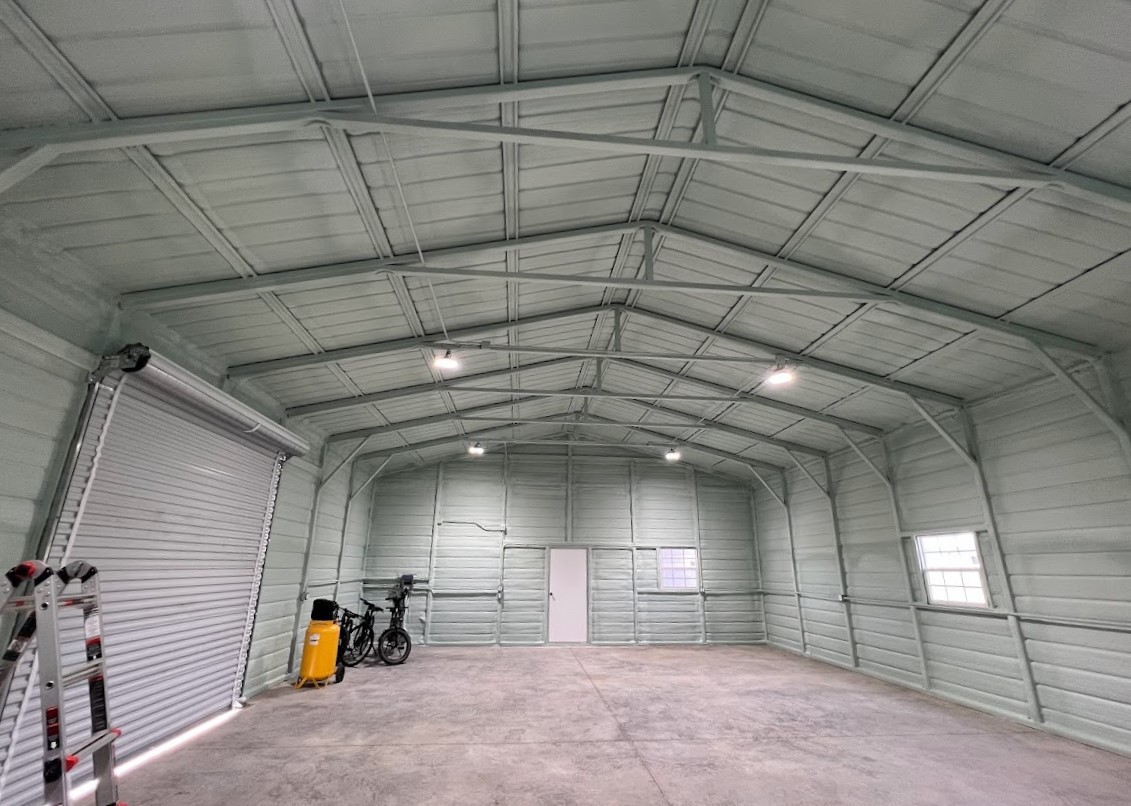 Closed-Cell Spray Foam Insulation | WolfSteel Buildings