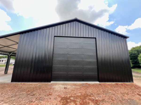 30x50 Metal Building in Granbury, Texas.