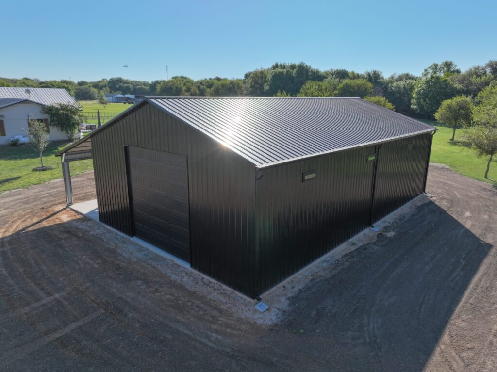 30x50 Metal Building in Granbury, Texas.