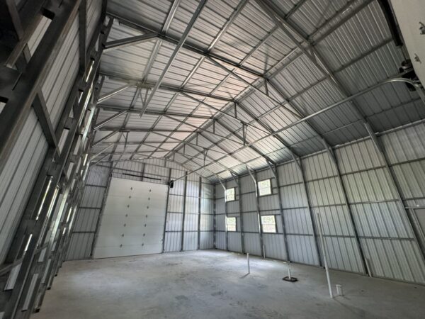 30x40 Galvalume Metal Workshop in Carthage, TX.