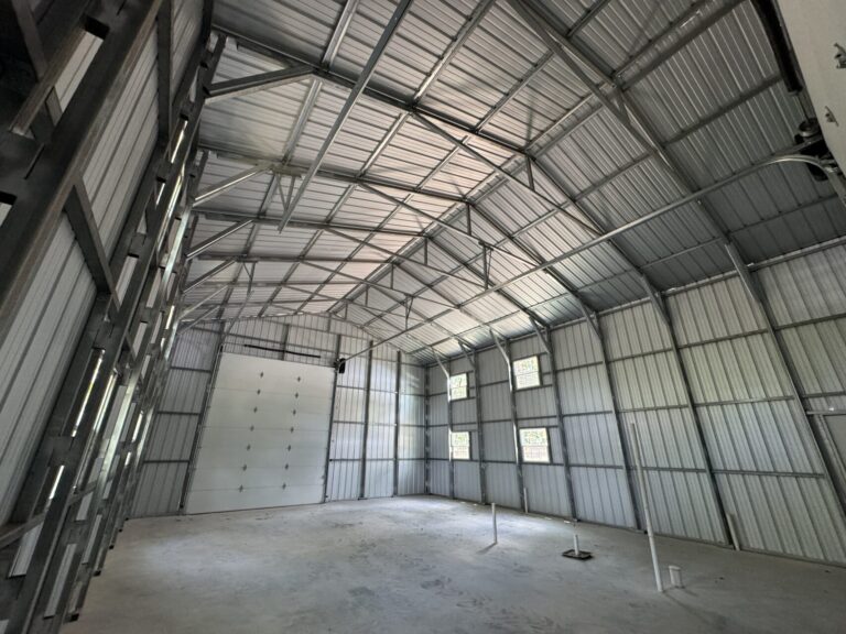 30x40 Galvalume Metal Workshop in Carthage, TX.