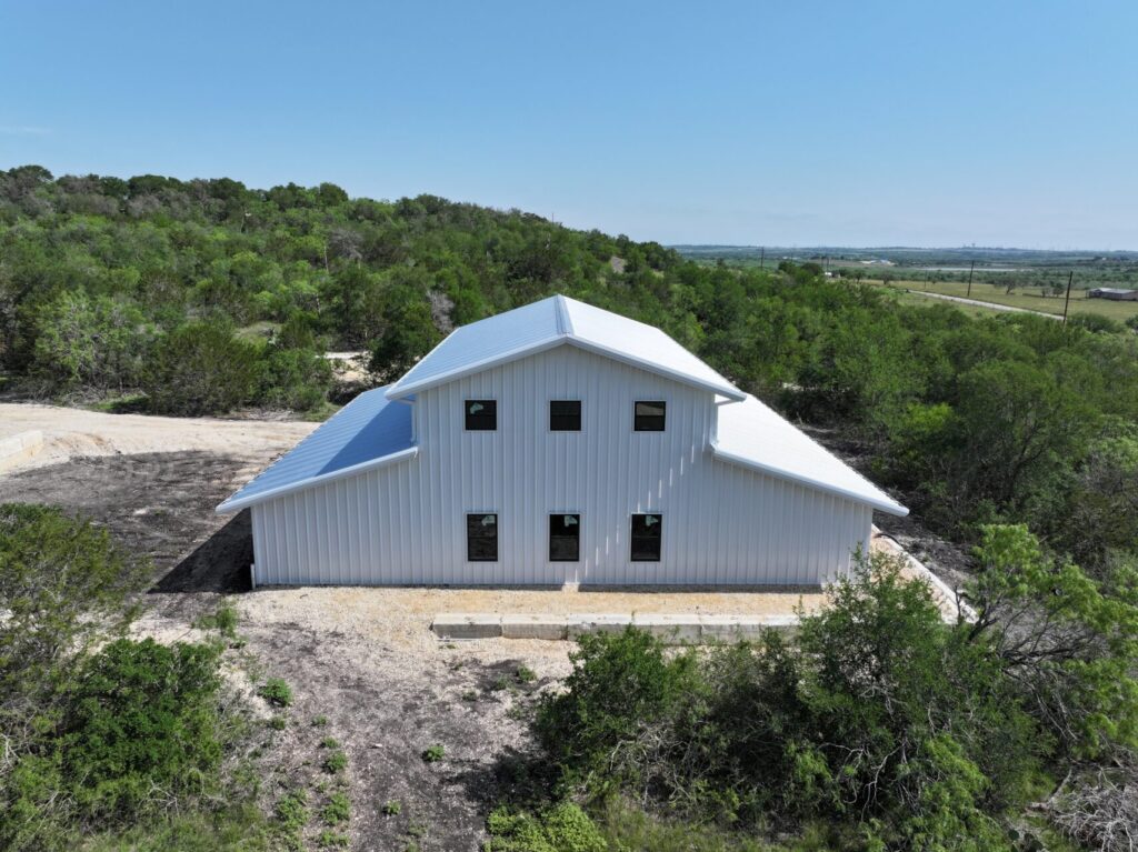 60x55 Texas Modern Barn Building in Seguin, TX.