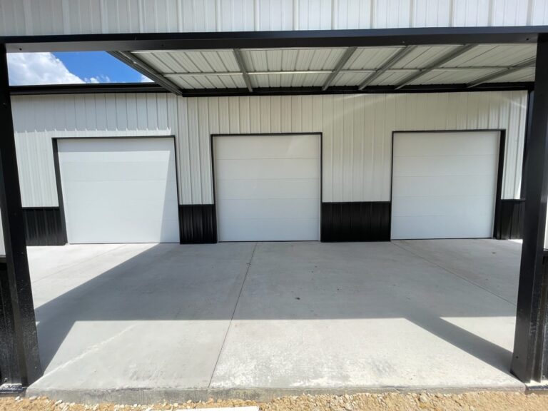 30x40 Metal Storage with Side Lean-to in Buchanan Dam, TX.
