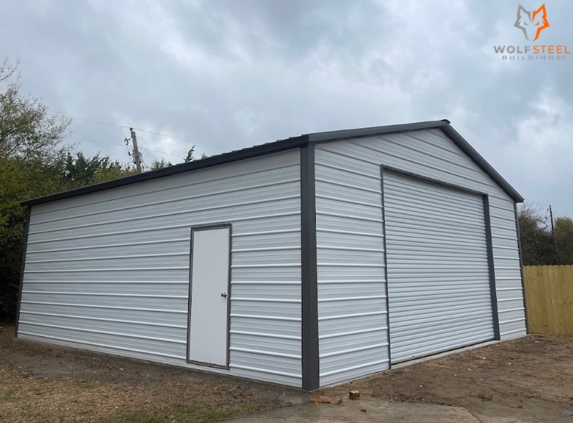 Tubular Metal Building Without Gutters and Downspouts